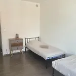 Business Apartment *